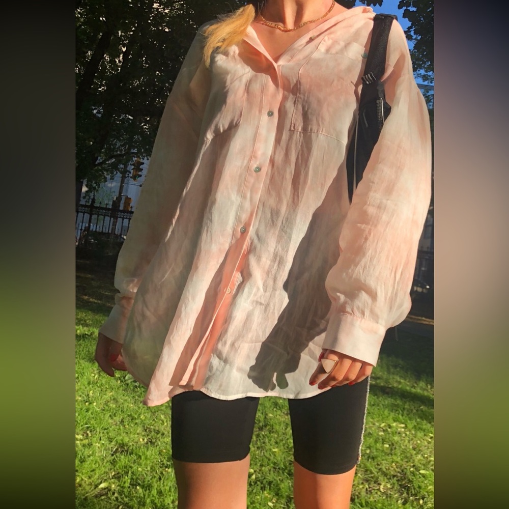 OVER SIZED TYE DYE BLOUSE